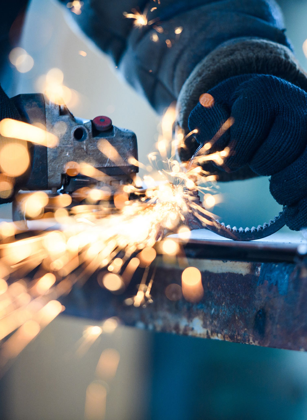 Luzzini Franco settore della meccanica e carpenteria di precisione